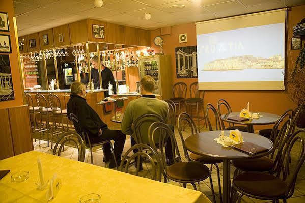 Pokoje Goscinne Akropol Πόζναν Εξωτερικό φωτογραφία